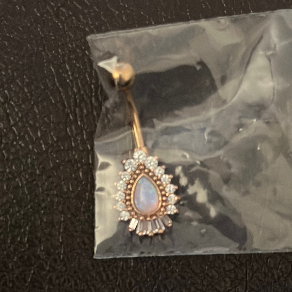 (NEW) Belly crystal Ring